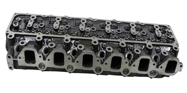 Provide More Brand TD42 Auto parts Engine Cylinder head assy used For Nis san OE No 11039 06J00