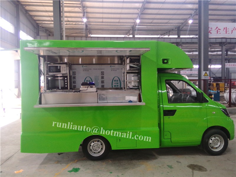 Custom Logo RHD Mobile Fast Food Truck In Malaysia Euro4 Emission Standard