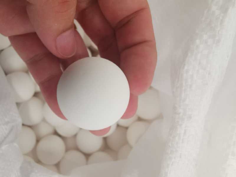 ISO9001 Certified Supplying Low Abrasion High Alumina Ceramic Balls in Diameter 5mm-100mm