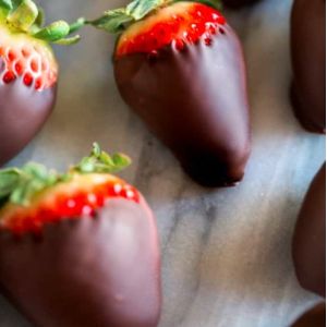 CE Certificated Chocolate Covering Machine For Chocolate Covered Strawberries