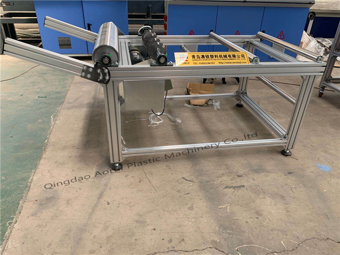 CE Certificate Disposable Mask Melt Blown Machine High Working Efficiency