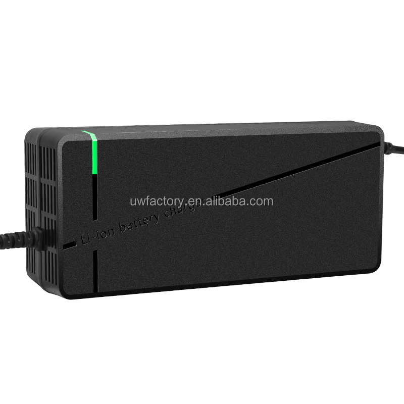 Multiple Protection 48V12Ah/20Ah/30Ah 60V20Ah/30Ah 64V14Ah 2A E-Scooter/E-Bike Battery Charger for 90W Output Power