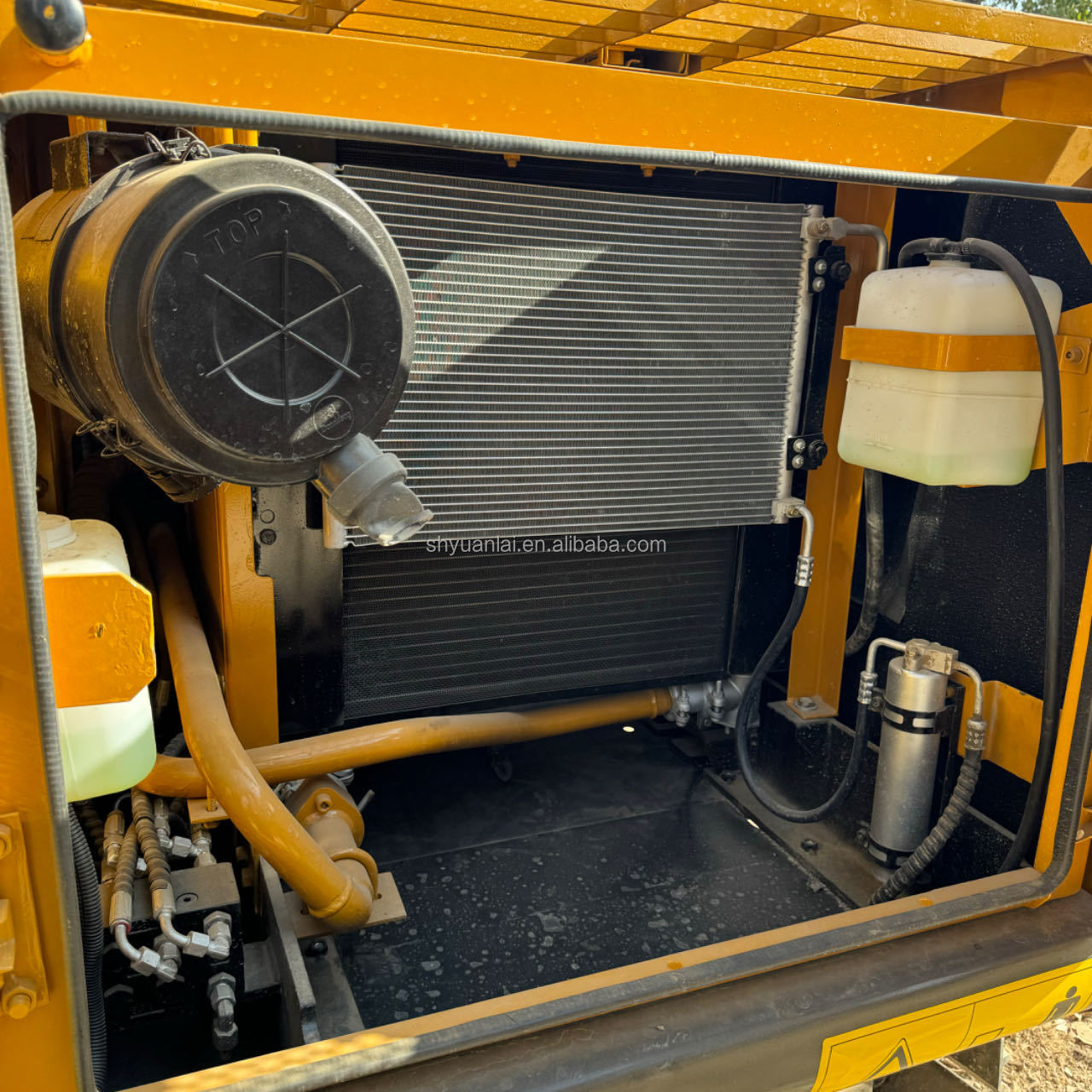 69.6KW Second Hand DOOSAN Sany135 Excavator Energy-saving and Suitable for Crushing