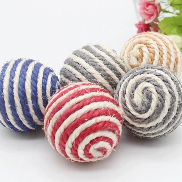 Quality Cat Pet Hemp Rope Woven Ball Chew Rattle Scratch Toy Interactive Scratch Chew Toy Pet Cat Dog for sale