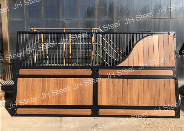 Hot Dipped Galvanized Steel Tarter Stall Fronts Equestrian Sport Equipment
