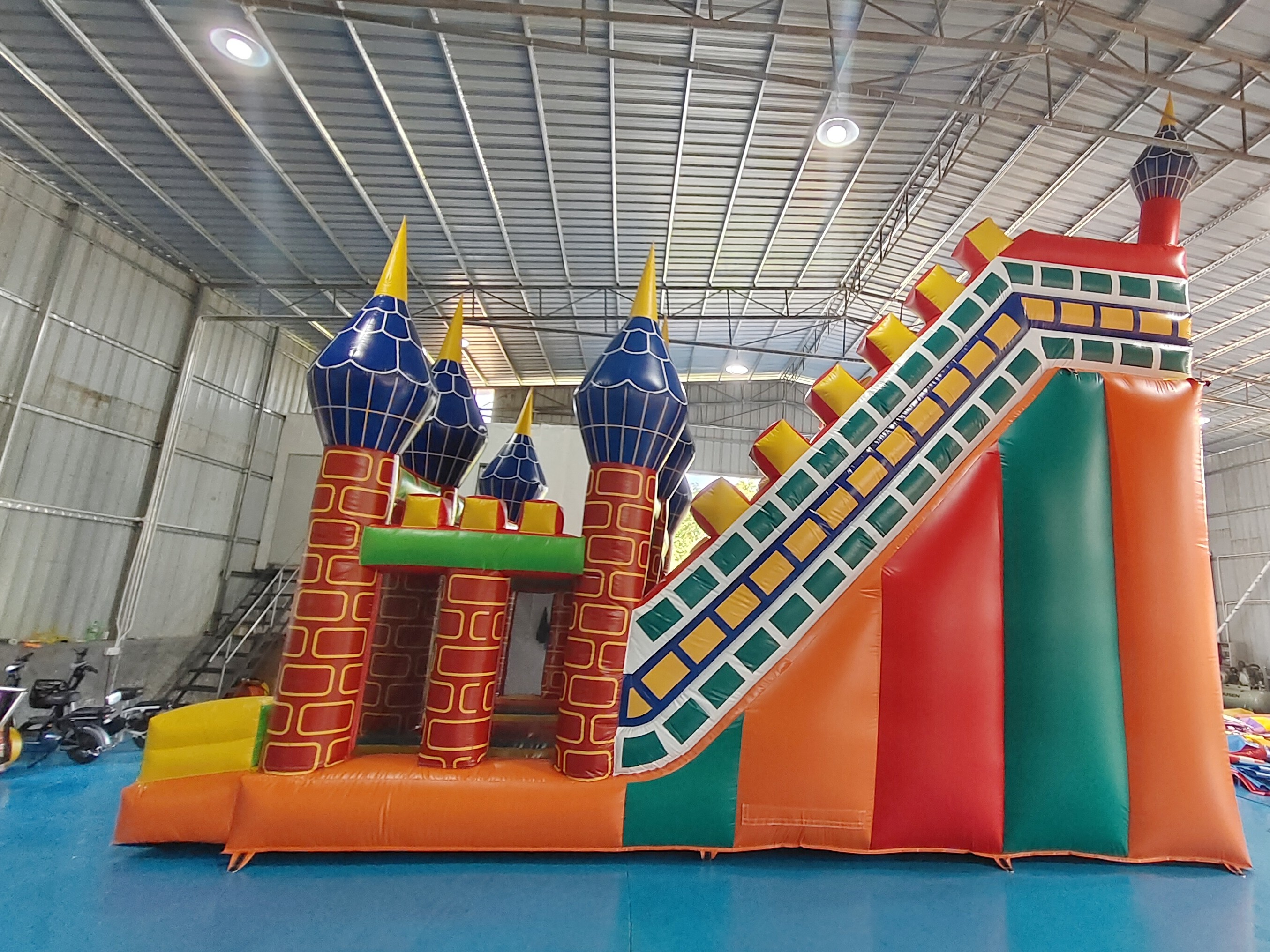 Commercial PVC Inflatable Slide Castle Wide Slides Exotic Charm Castle Inflatable Dry Slide For Kids And Adults