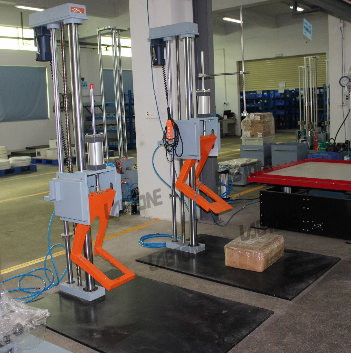 ISTA Package Drop Test Machine With Payload 150lbs Free-fall Drop Height 1.5M