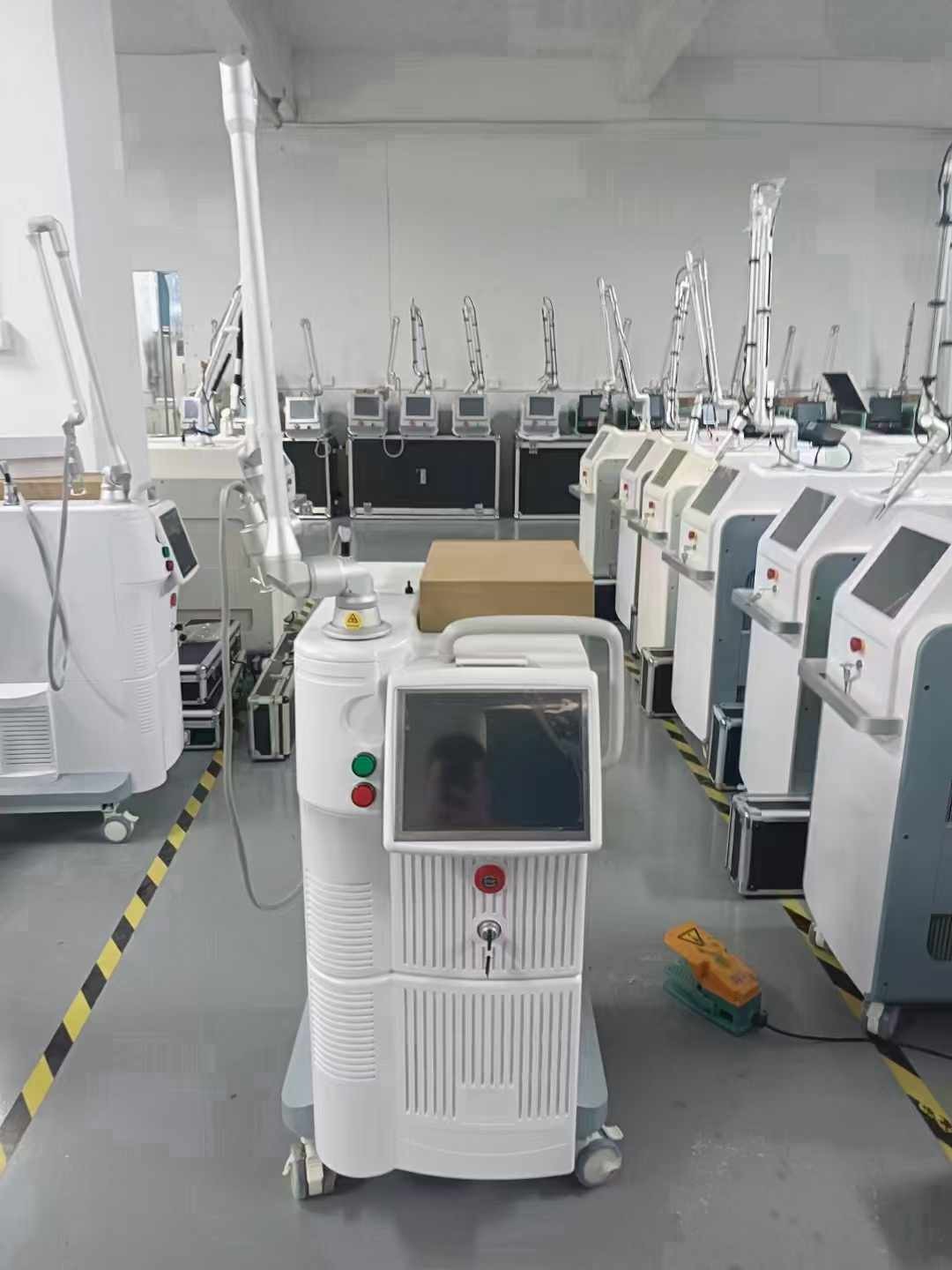 4D Fotona Skin CO2 Fractional Laser Machine For Wrinkle Removal / Skin Tightening