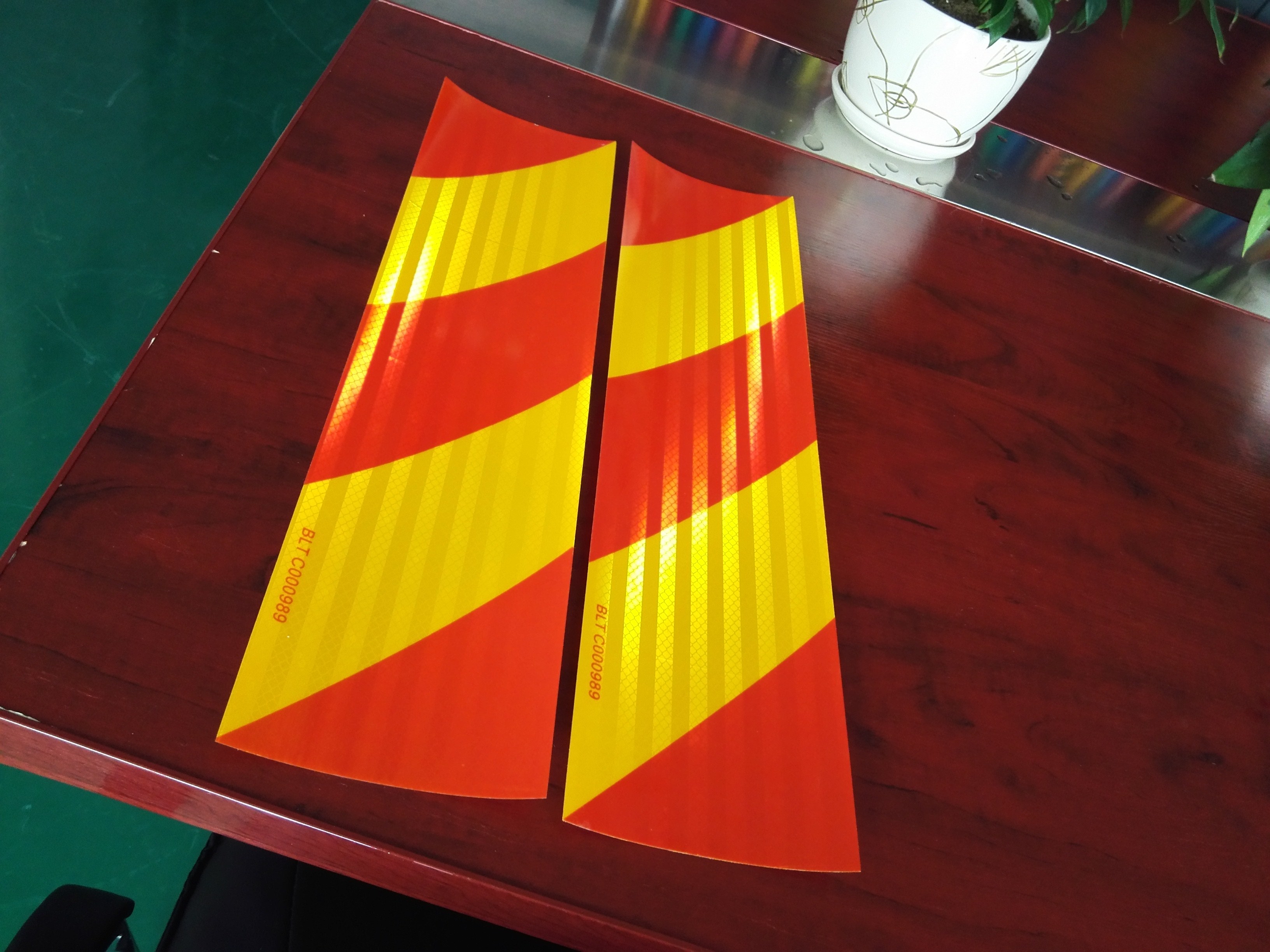 Aluminium Rear Marking Reflective Sticker Plate High Visibility Bumper Stickers For Car