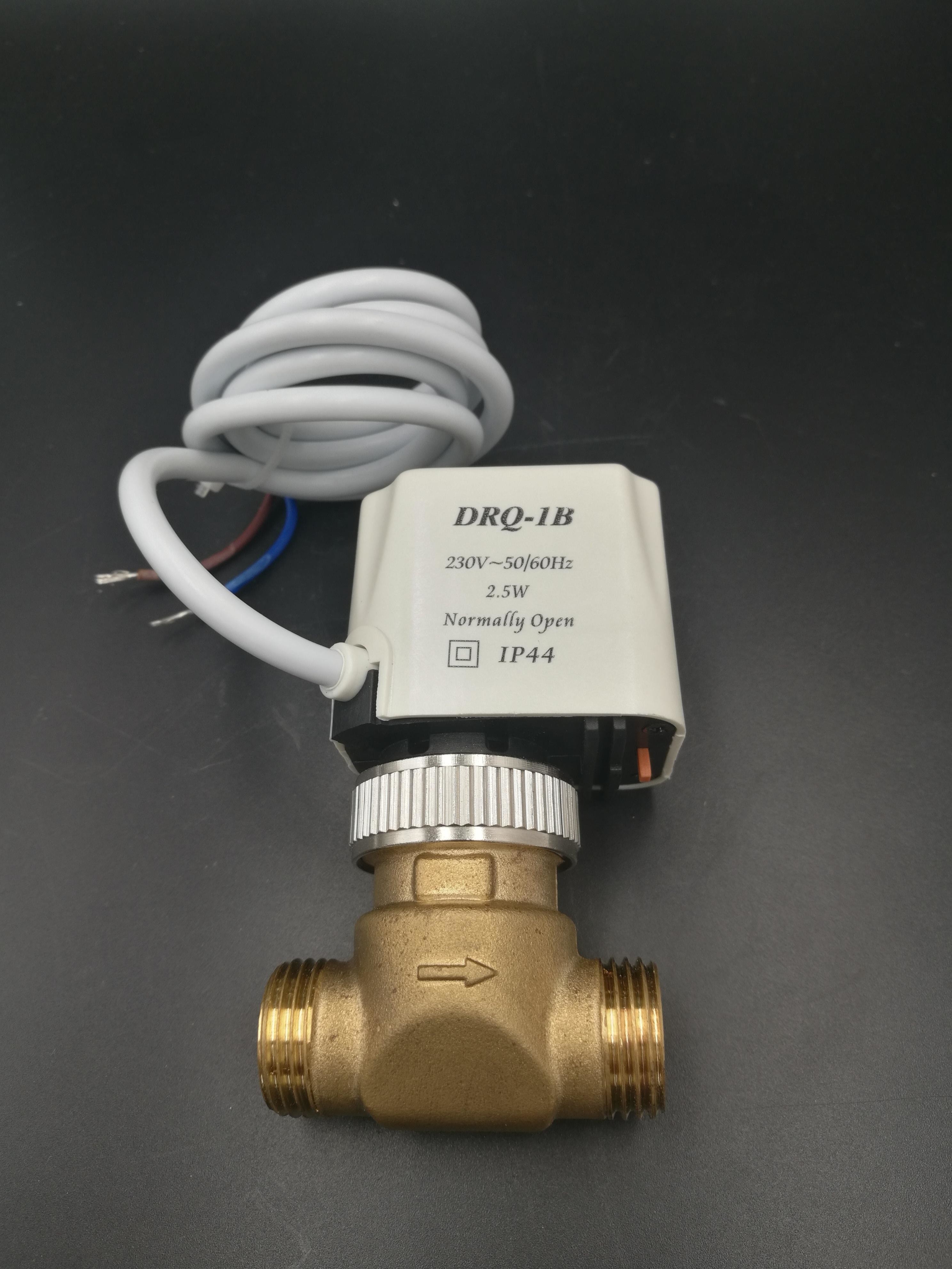 Hydronic Cassette Ceiling Fan Coil Unit , Chilled Water 4 Pipe Fan Coil Unit 600CFM