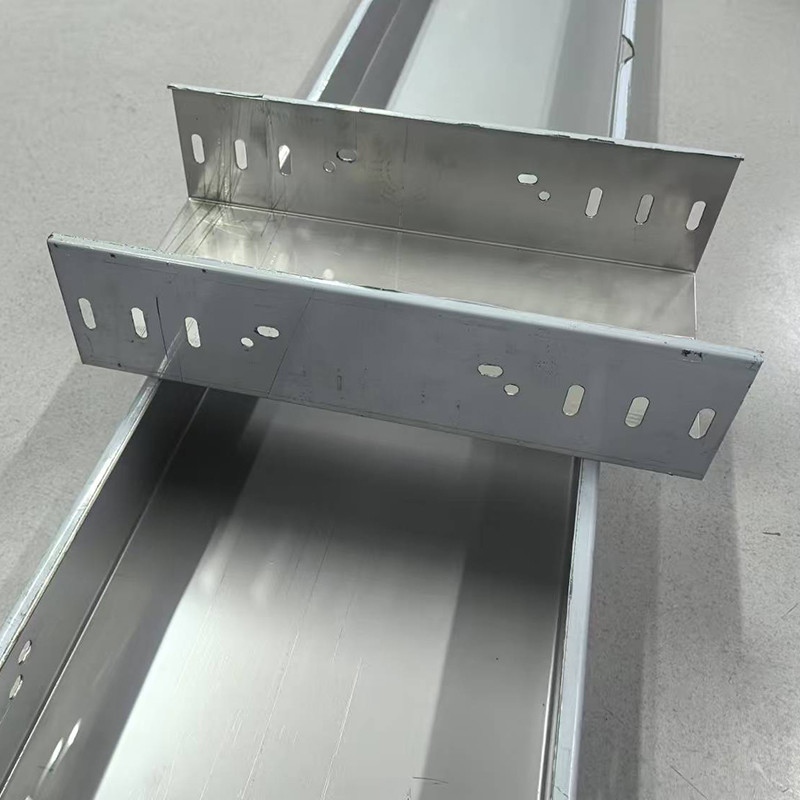 50mm-1000mm Cable Tray Height Alloy Steel Wire Troughs Metal With Non Combustible Fire Resistance