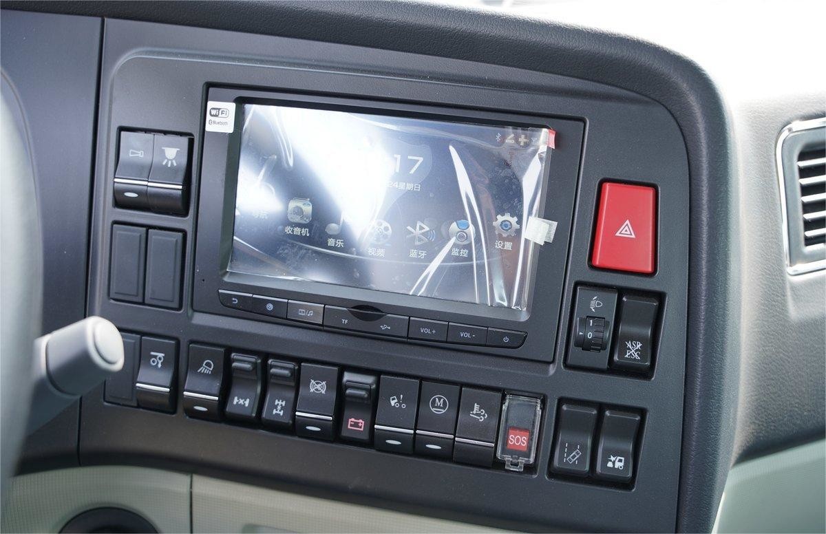 Left Steering HOWO 8x4 Dump Truck 15T-20T With 10 Forward Shift Number