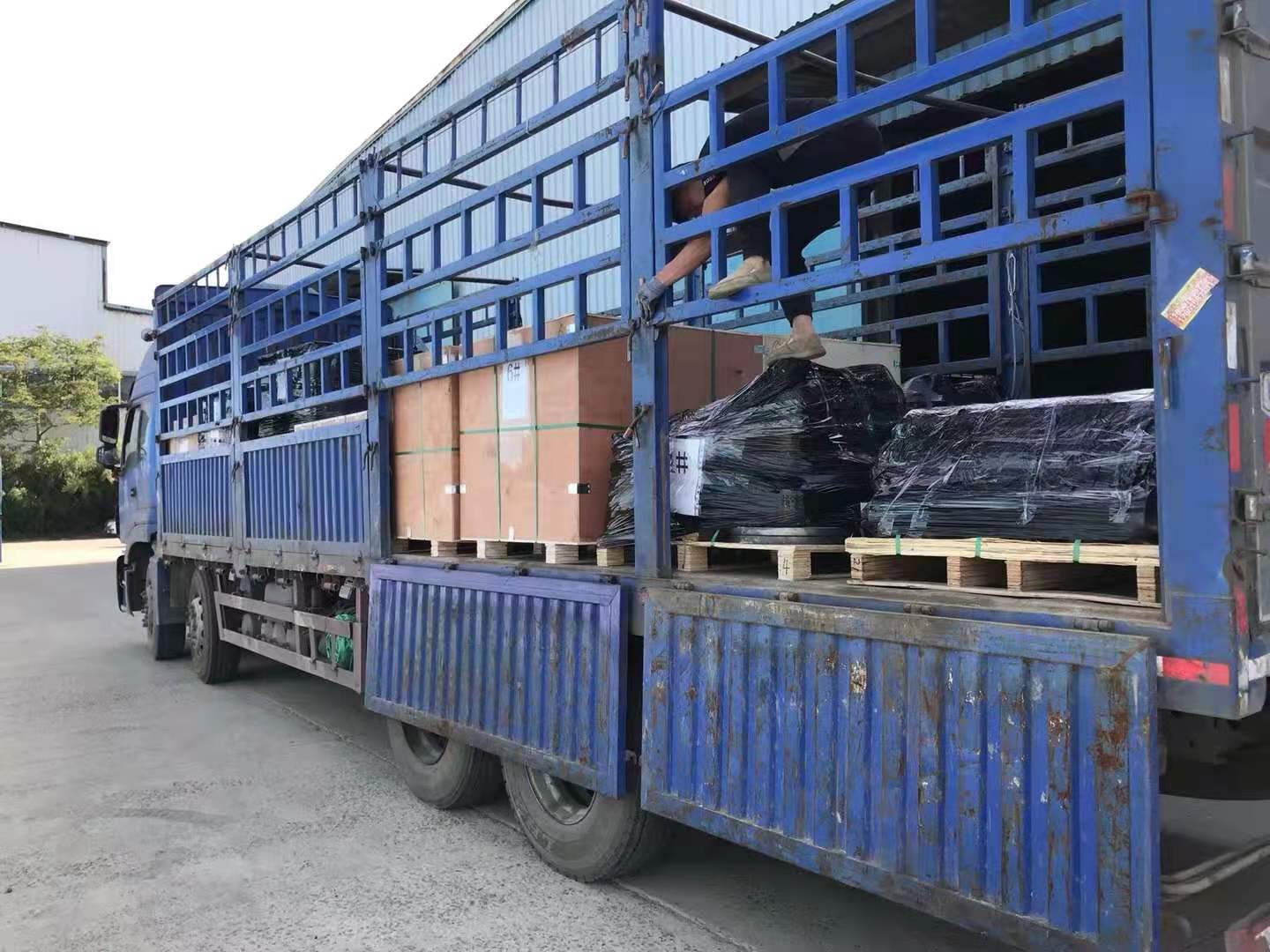 Truck Model DONGFENG YUCHAI D5H00-1105140A FS2426 Oil Water Separator Filter for JAC HONGYAN Truck
