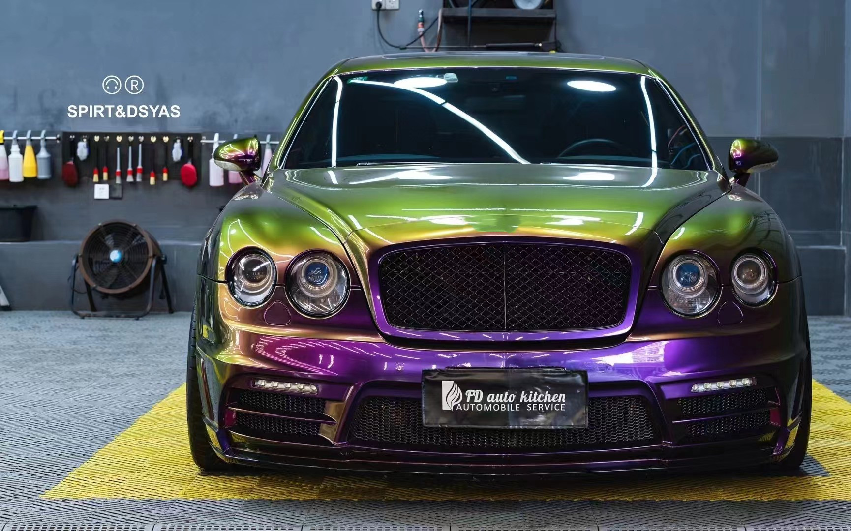 Black 2013 Bentley Flying Spur Body Kit Front And Rear Bumper Spoiler Exhaust Kit