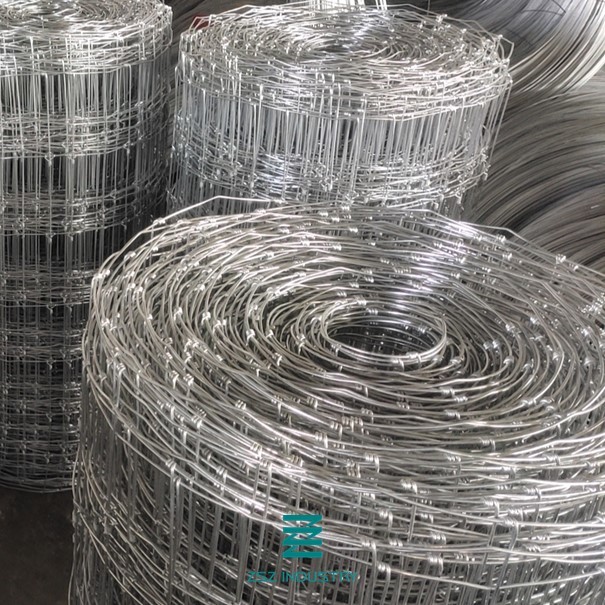 Galvanizing Fixed Knot Deer Fence Welded Wire Mesh Rolls Silver Color ISO9001