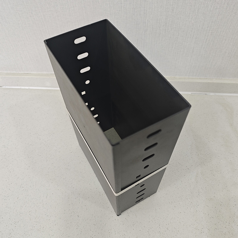 Weatherproof Solid Bottom Cable Tray For Wall Mount Load Capacity Based On Size Steel
