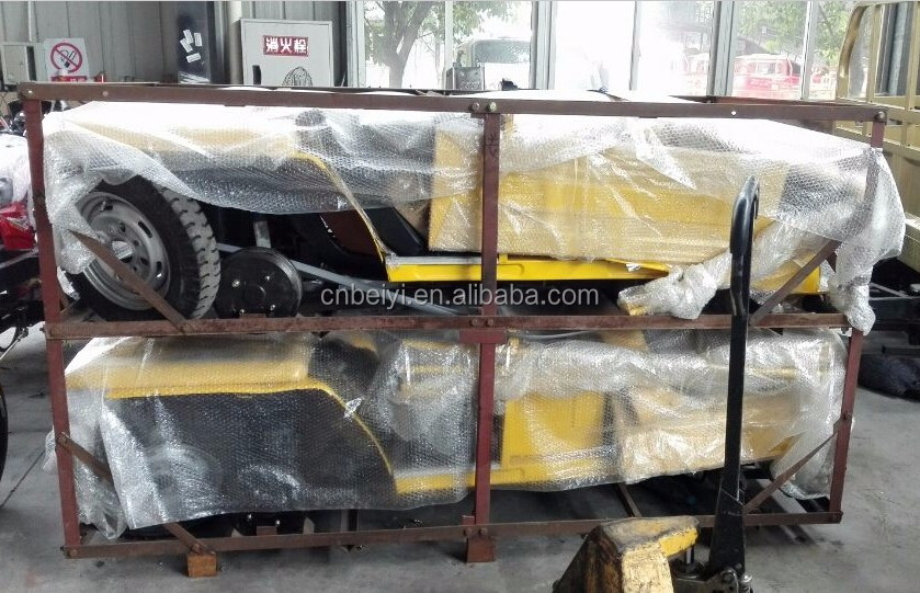 Type Heavy Tuck Passenger Tricycle in Peru Fuel Capacity 9L Max Load Capacity 3 Passengers