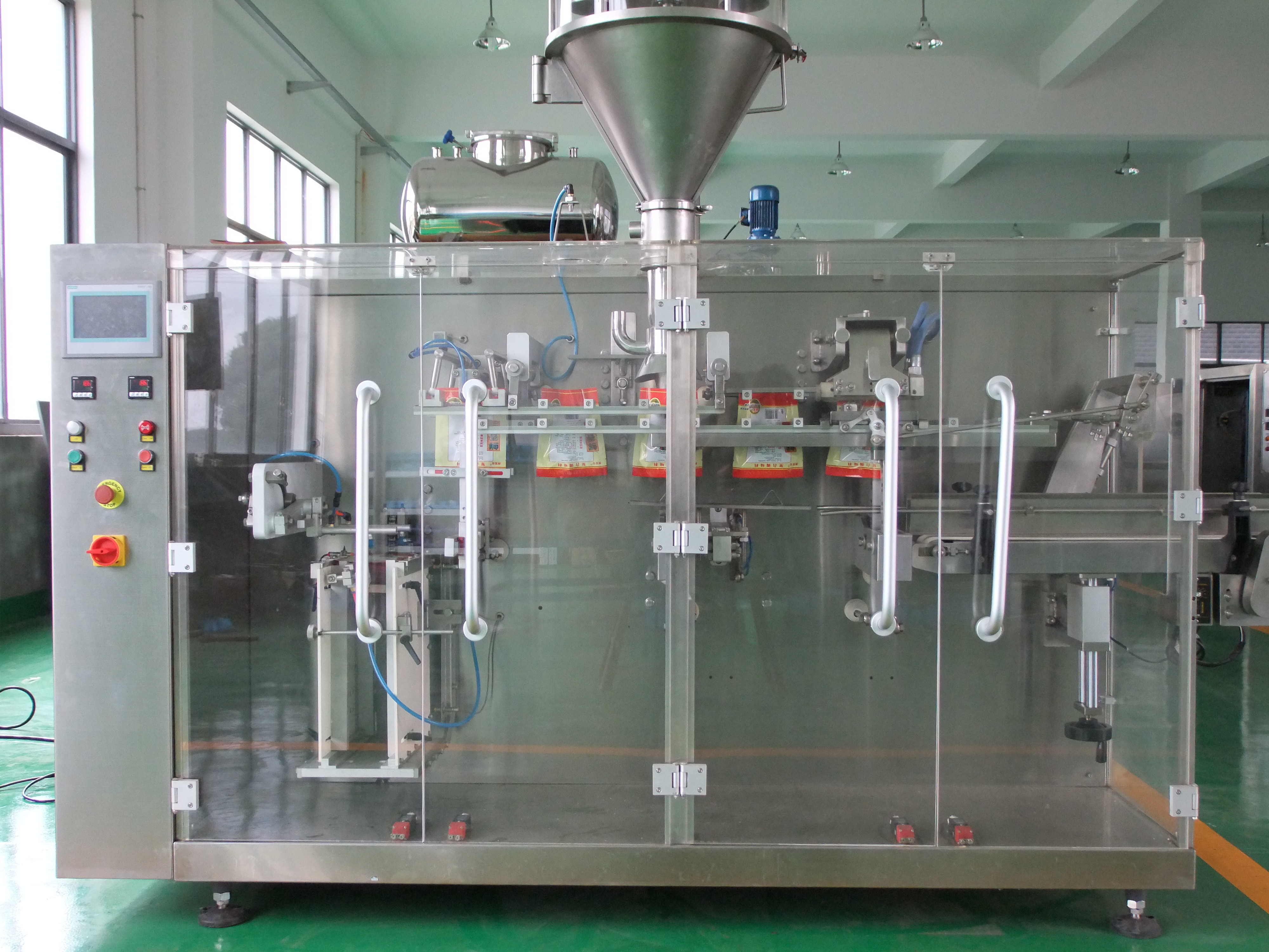 EM210G Premade Pouch Packaging Machine 3KW Power 220V/380V Voltage
