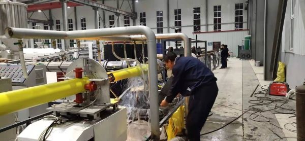 Continue Flexible PUR Foam Pre-Insulated Pipe Making Machine