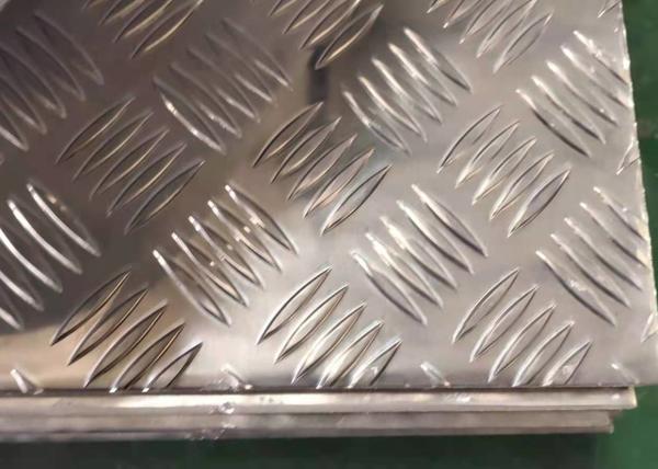 1050 1060 1100 3003 5052 5083 5086 6061 Aluminium Checker Plate Sheet 2400 X
