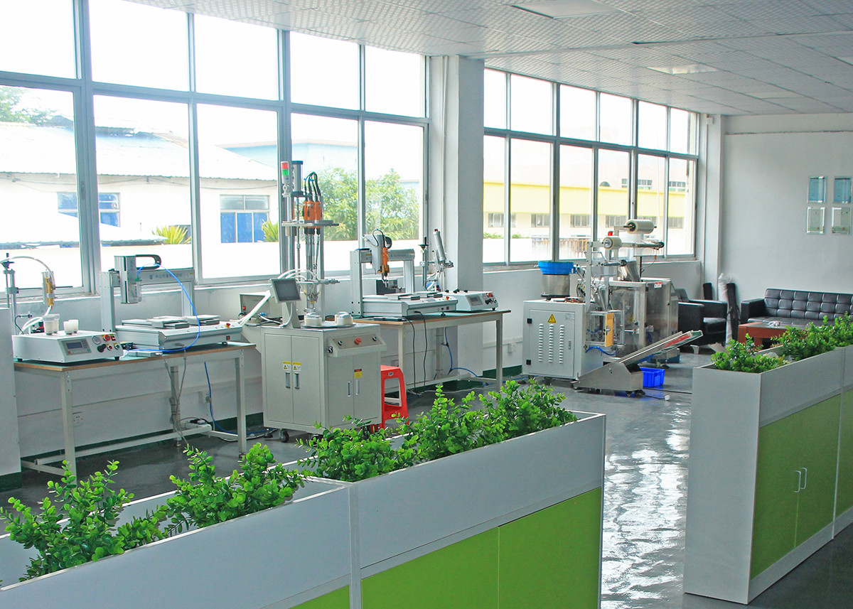 Automatic Shrink Wrapping Machine 50Hz For Photo Frame GL-FQ650