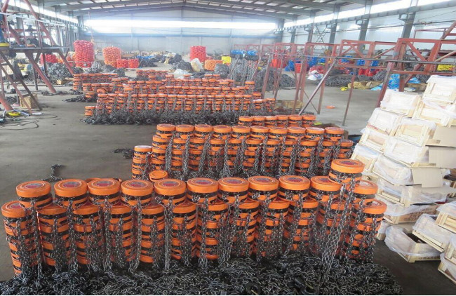 2 Ton Manual Chain Hoist Complete Specifications Customized Not Easily Deformed