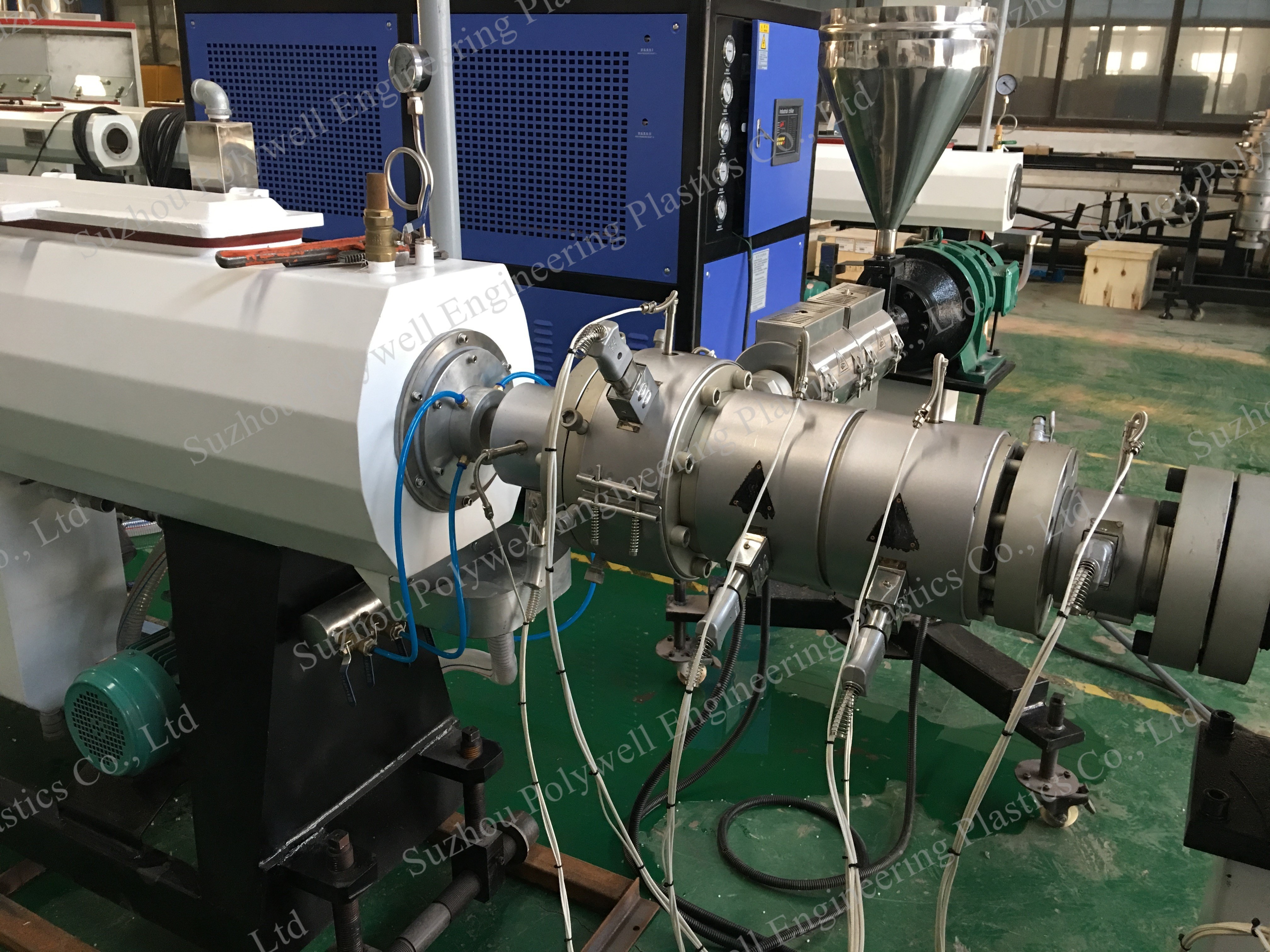 Plastic Pipe PVC PE PP PPR Single Wall Corrugated Electrical Conduit Protective Sheath Pipe Tube Extrusion Line