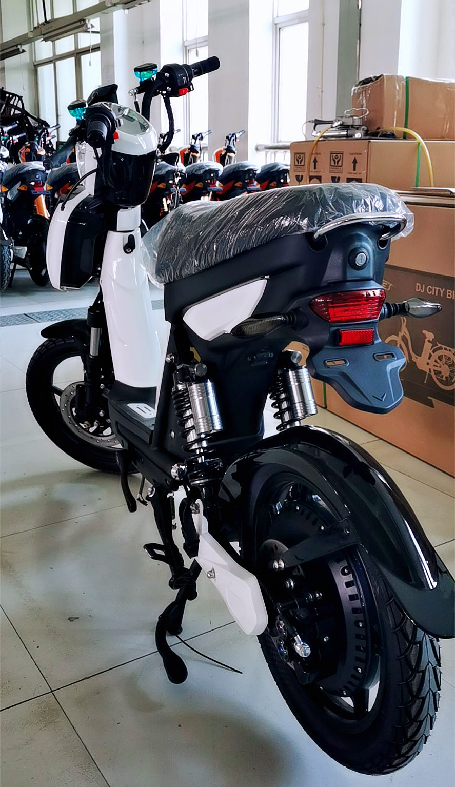 350W EEC Street Legal Electric Scooter With COC L1e-A Certificates