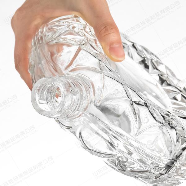 750ml Customized Xo Spirits Liquor Glass Bottles for Wine and Whisky at
