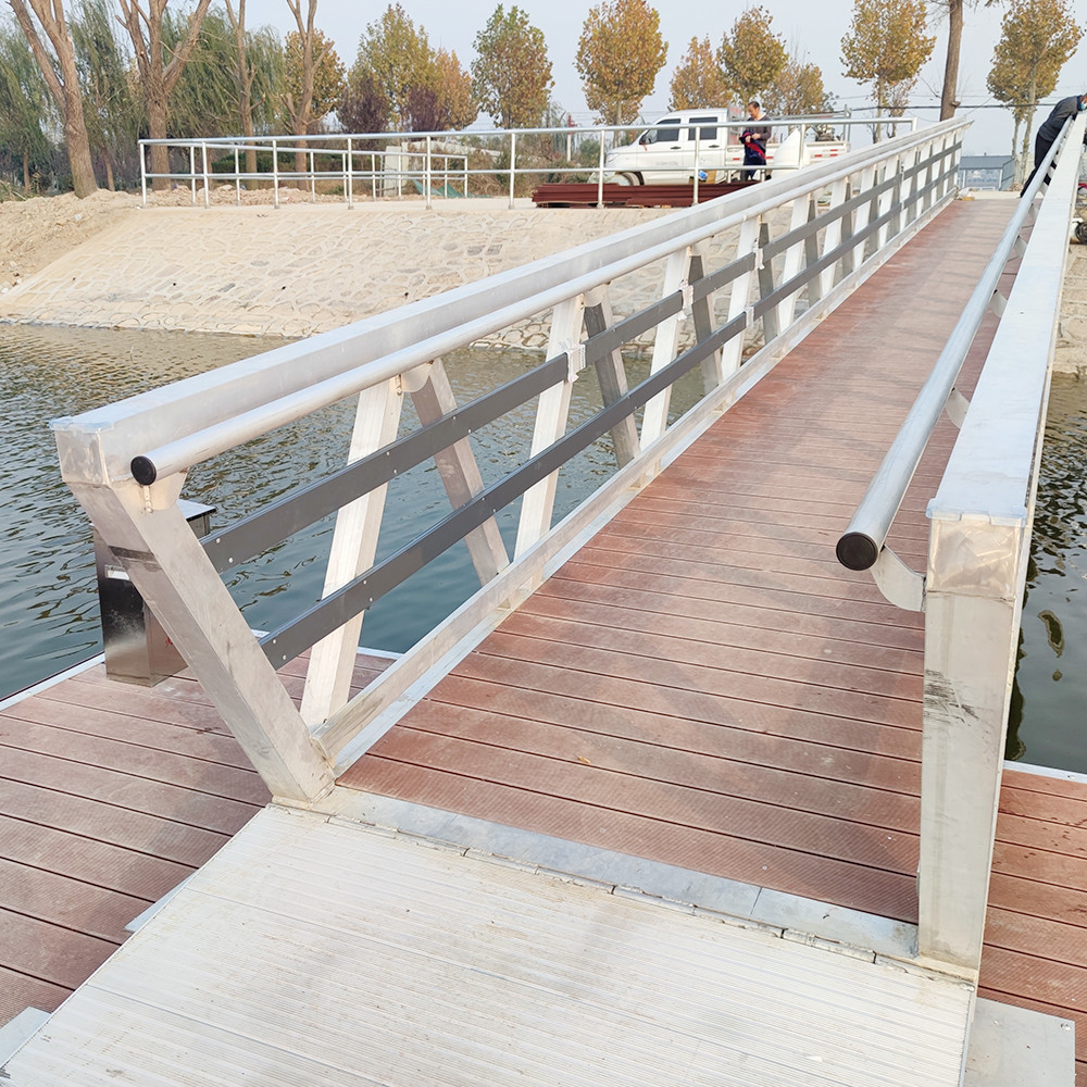300 Kgs/Sqm Marine Aluminum Gangways Durable Jetty HDPE Modular Pontoon