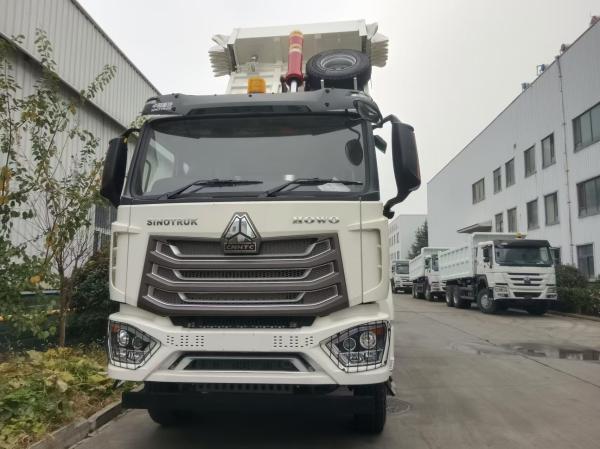 30 - 40 Tons RHD 10 Wheels Tarpaulin Sinotruk Howo 6x4 Tipper Truck For