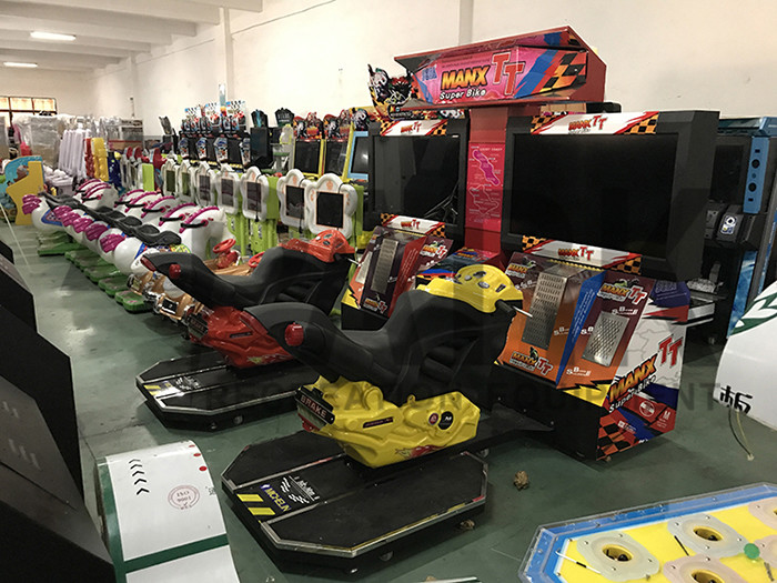 HD Display Boat Racing Games / Arcade Racing Simulator Leather Vibration Seats