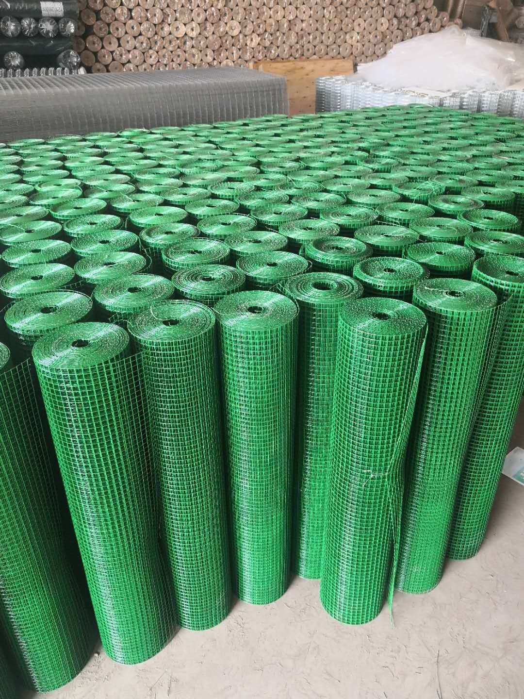 Green PVC Coated Wire Coat Hot Dipped Galvanized Welded Garbion Mesh
