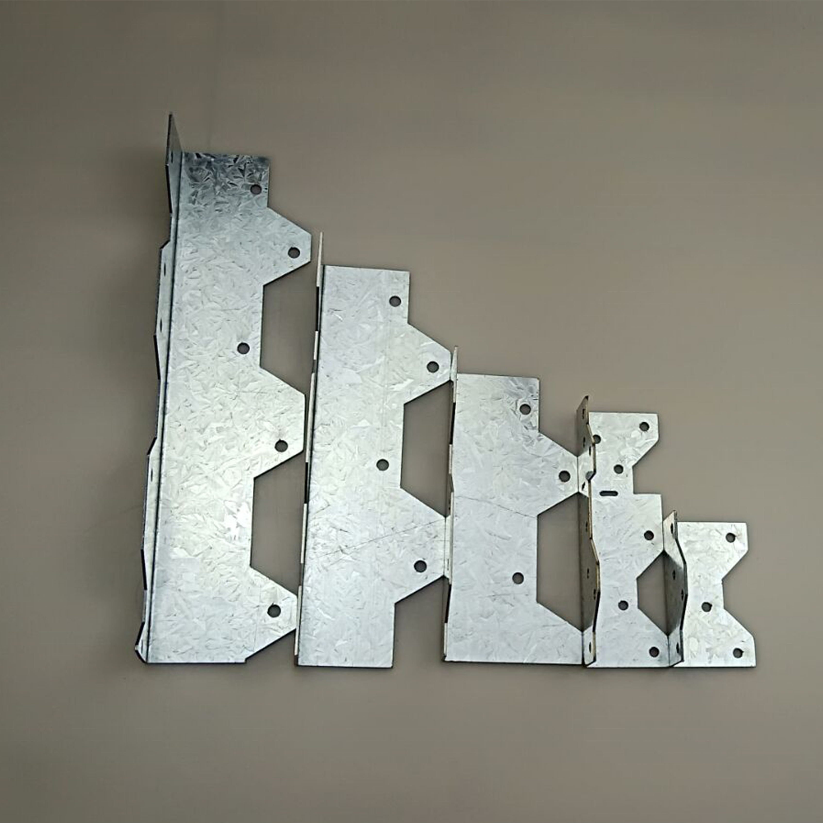 Thickness 1mm Galvanized Steel Adjustable Framing Angles Plate Connectors for Wood