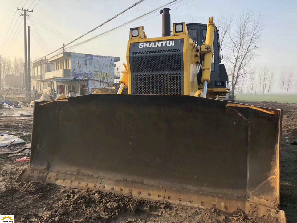 10M3 Blade Capacity Second Hand Bulldozer Shantui SD32 14.01L Fuel Consume