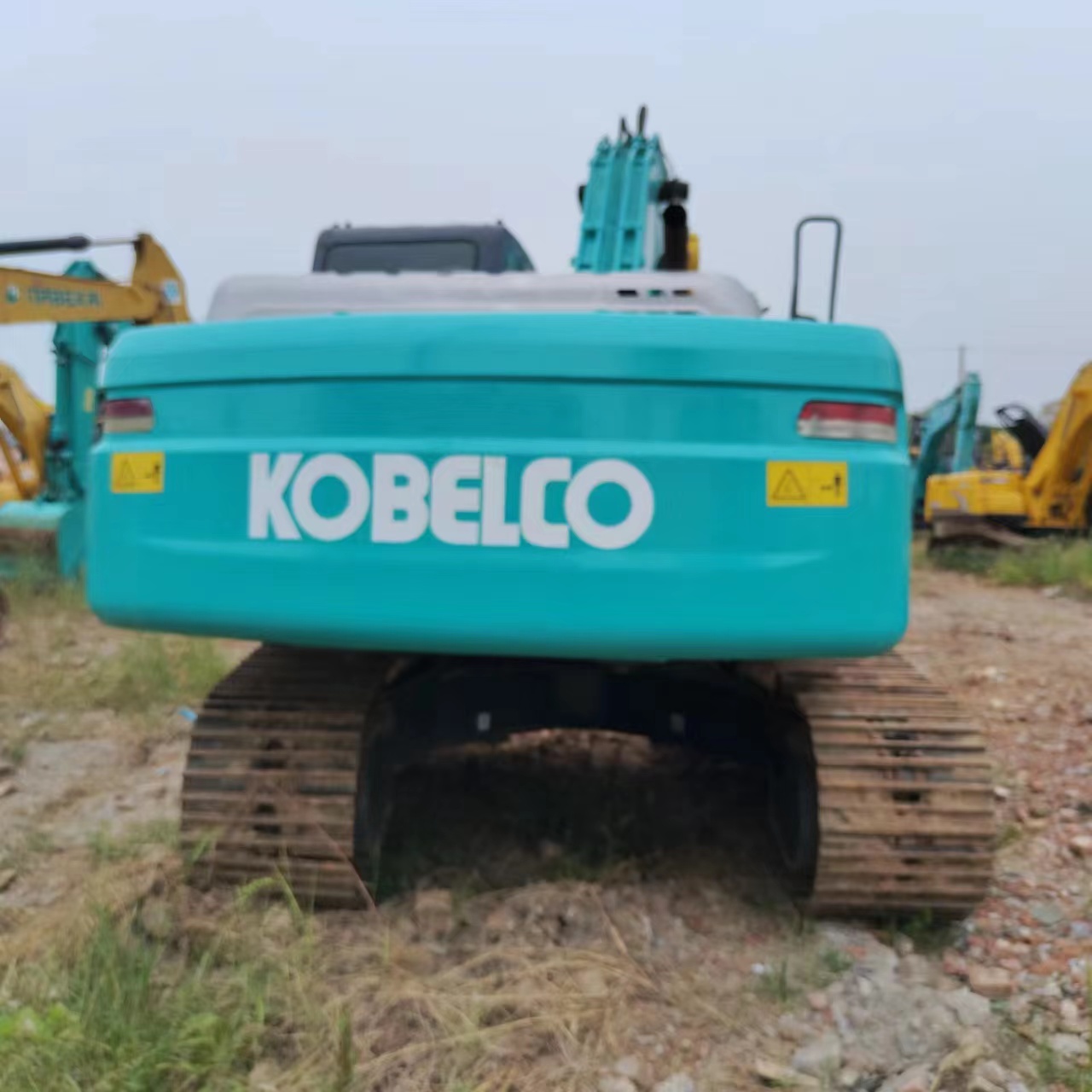 20600kg Operating Weight Original Color Used Kobelco SK200 Excavator SK300 SK350 SK330