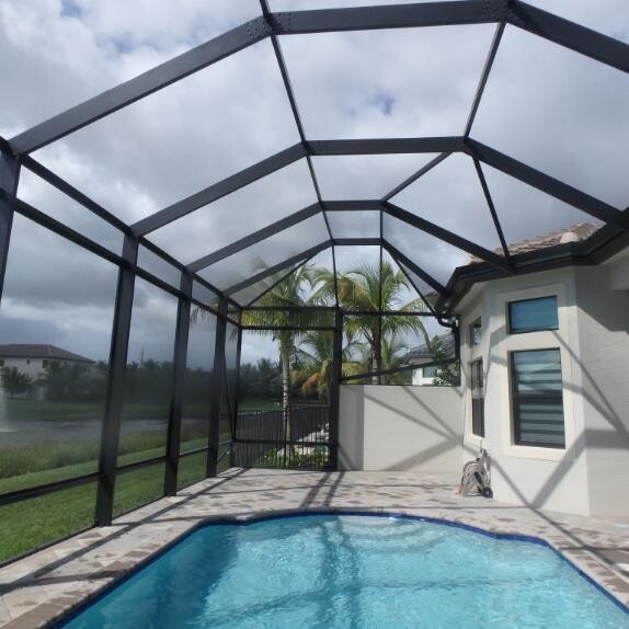 Pvc Fiberglass Pool And Patio Screen Pest Resistant Wire Diameter 0.33mm