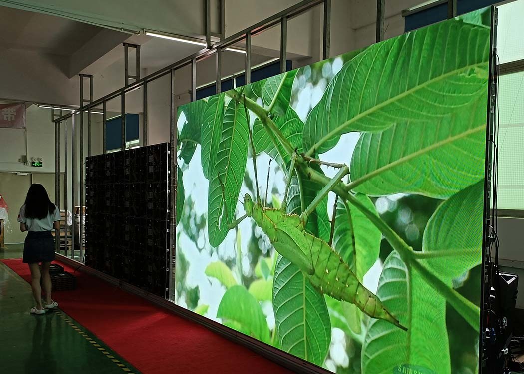 Speech Exhibition Indoor TV LED Panel Clear Fine Pixel Pitch Led Displays