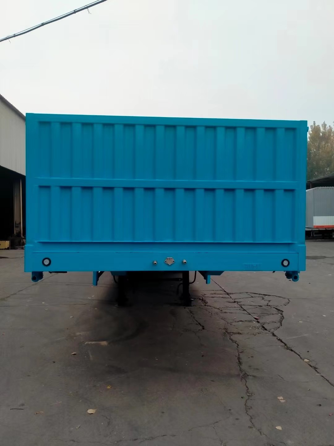 Enhanced Heavy-Duty Container Semi Trailer: Versatile, Durable, and Efficient Transport Solution for All Your Cargo Needs