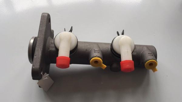 47201-26450 Brake Master Cylinder 47201-26450 FITS TOYOTA HIACE Auto Brake