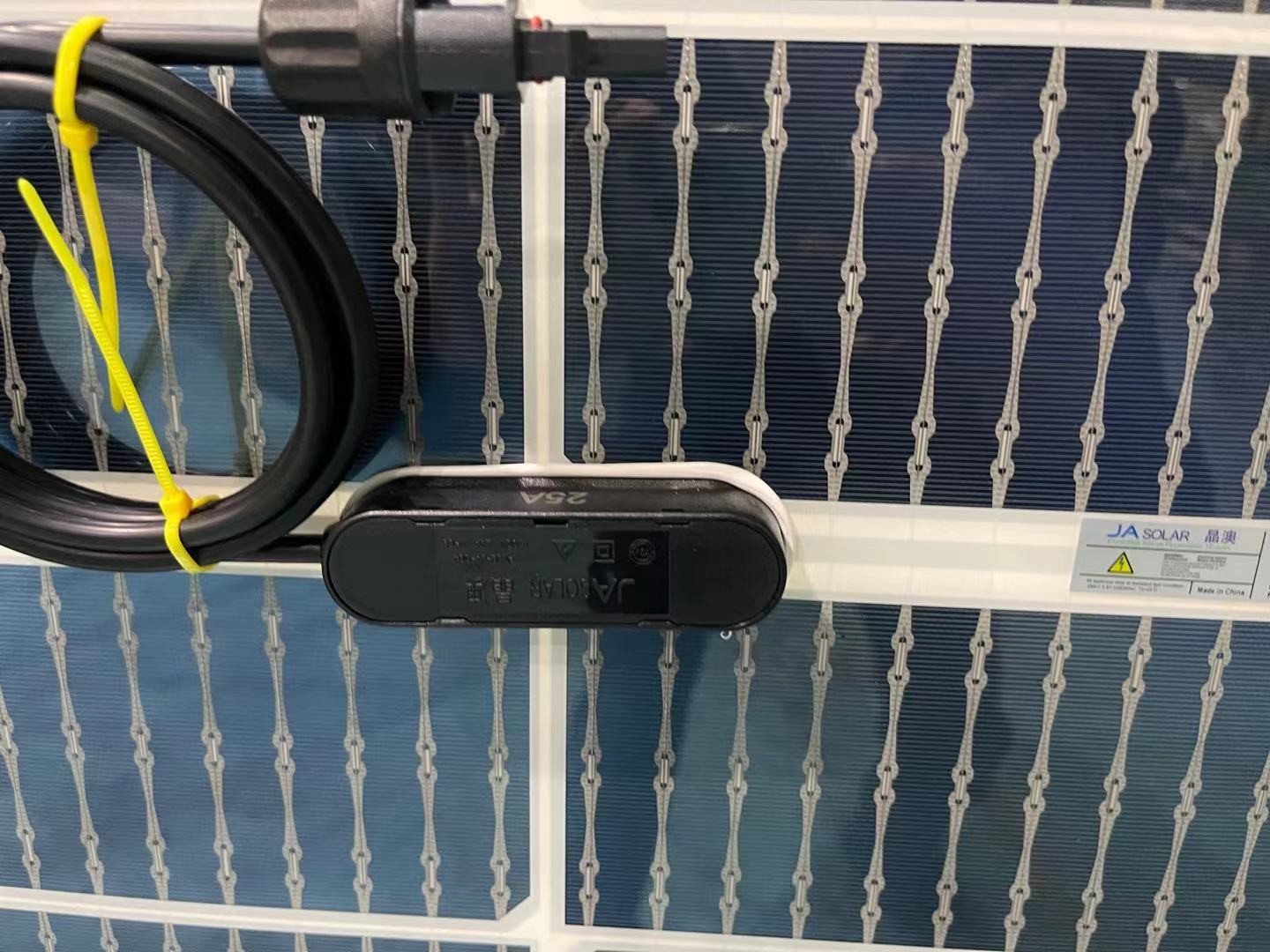 IEC 61215 B Grade 535W Mono Perc Bifacial Solar Panel
