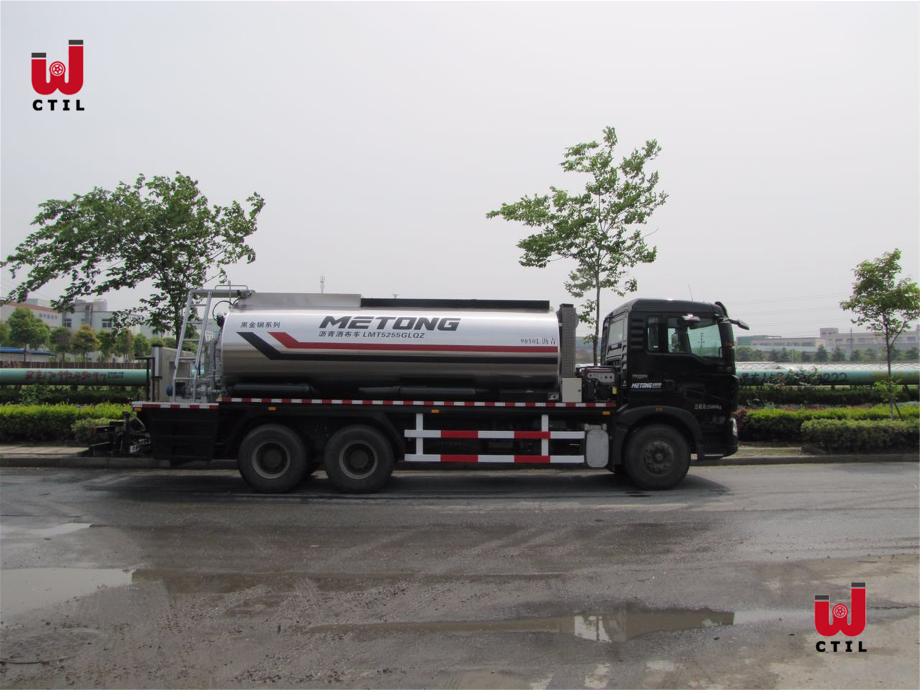 Cnhtc 16 Ton Asphalt Distributor Truck 6x4 Bitumen Distributor Truck