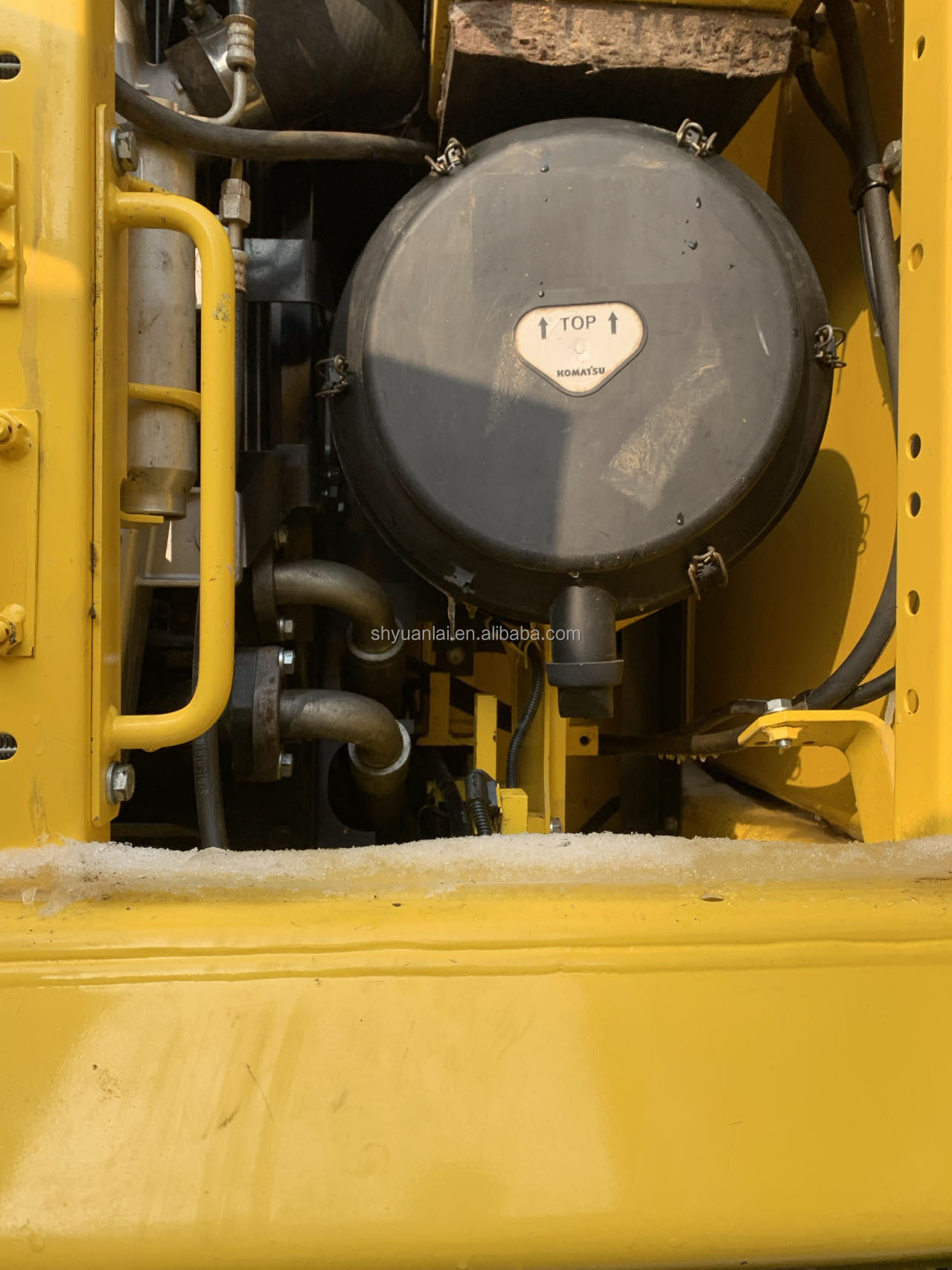 WECHAT 17321181171 Komatsu PC200 Excavator with Fuel-Saving System and Working System
