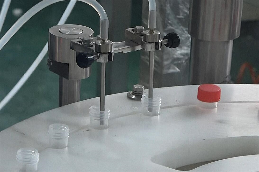 Double Head Aseptic 1Ml Automatic vial Rotary Liquid Filling Machine