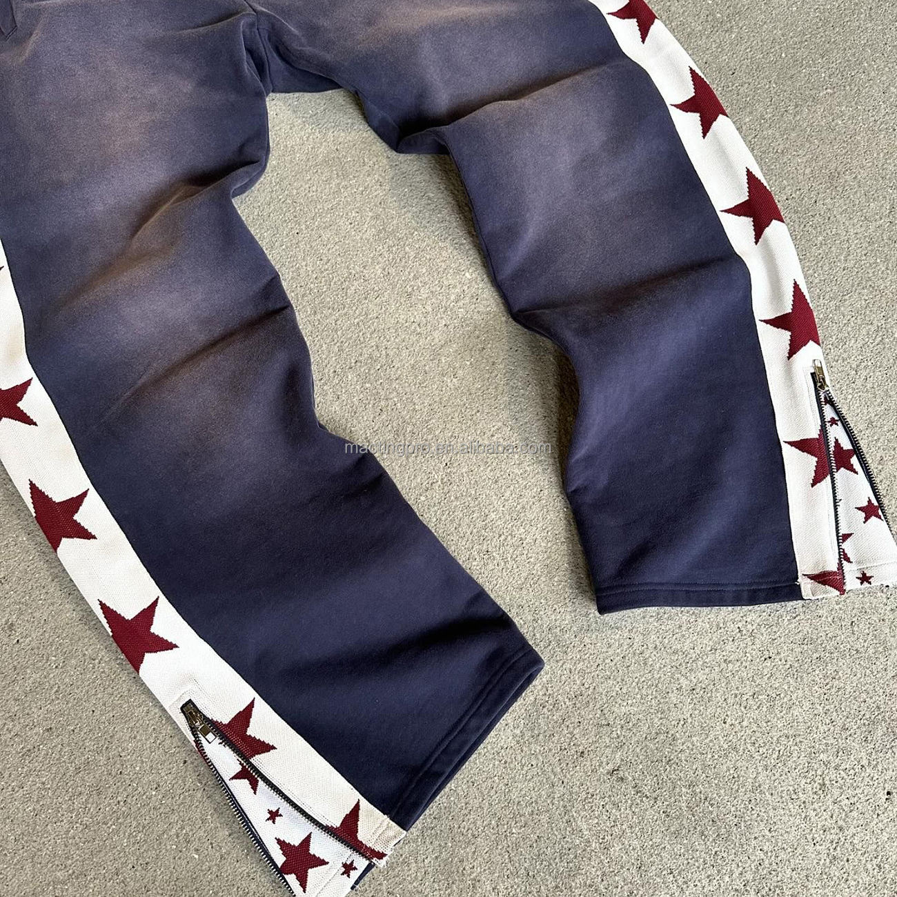 Custom Men's Streetwear Anti-Static Sweatpants in Baggy Flared Style with Side Stripe