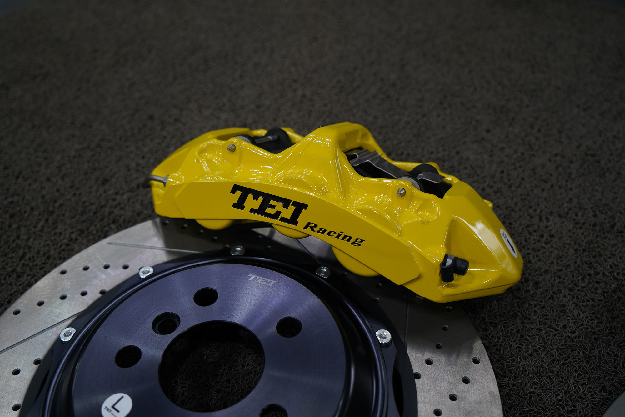 BMW F10 F11 F07 F18 S60 6 Piston Forged Caliper Brake Kit 20 Inch Wheel Front