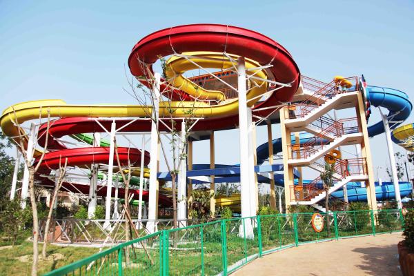 Exciting Waterpark Equipment / Fiberglass Water Slides With 304 Stainless Steel