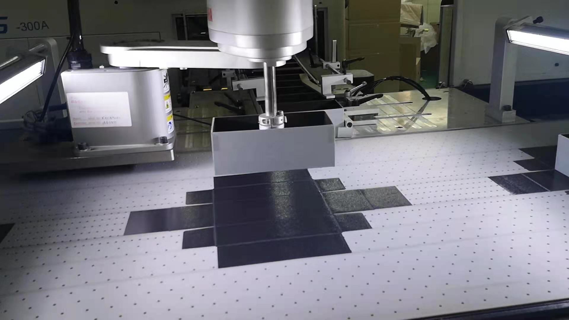 LS-1246G Automatic multi-functional rigid box machine is an convenient for factory has box and hardcover orders. It incl