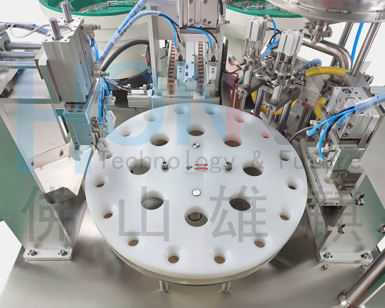 AC 220V 0.6MPA Automatic Tube Filling Machine 40 PCS Per Minute