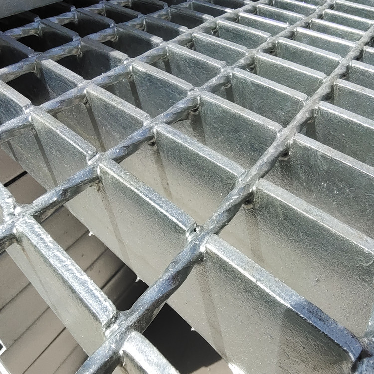 Metal Bearing Bar Heavy Duty Grating Grid Serrated Mesh